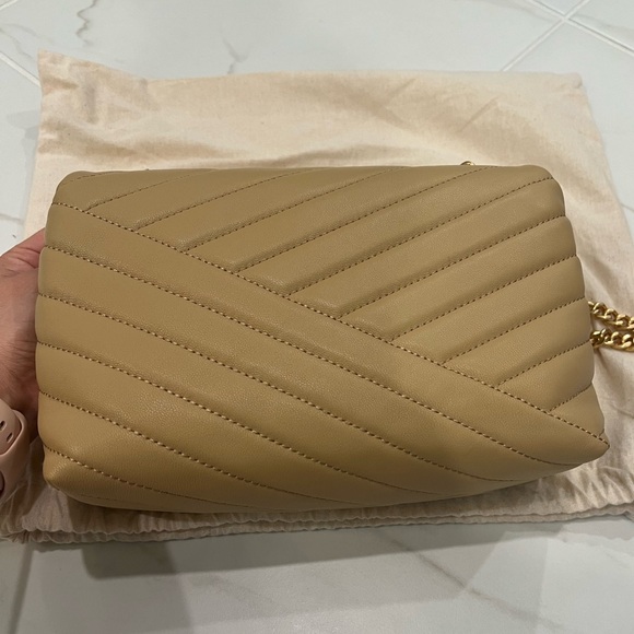 Tory Burch Small Kira Sand Beige Chevron Shoulder Bag, Great Used Condition - Picture 16 of 16